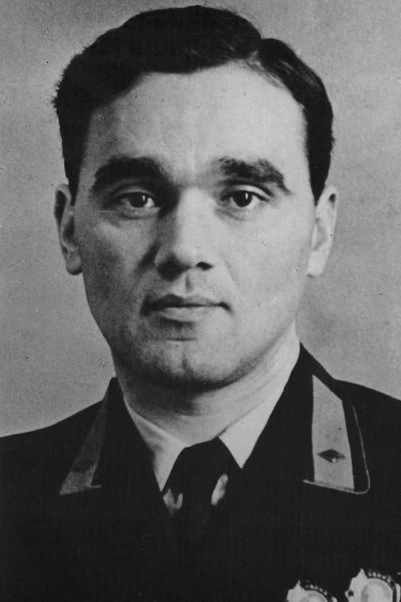 Александр Яковлев — архивная фотография.
