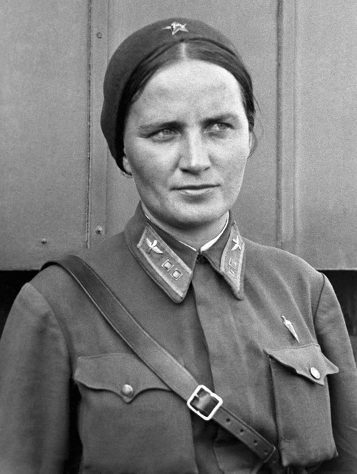 Марина Раскова — архивная фотография.