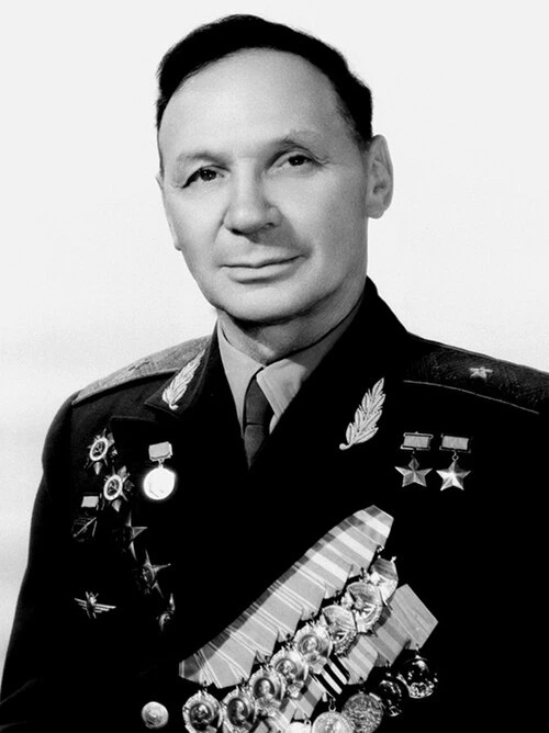 Владимир Коккинаки — архивная фотография.
