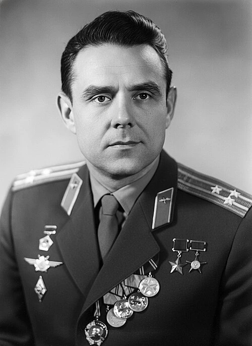 Владимир Комаров — архивная фотография.
