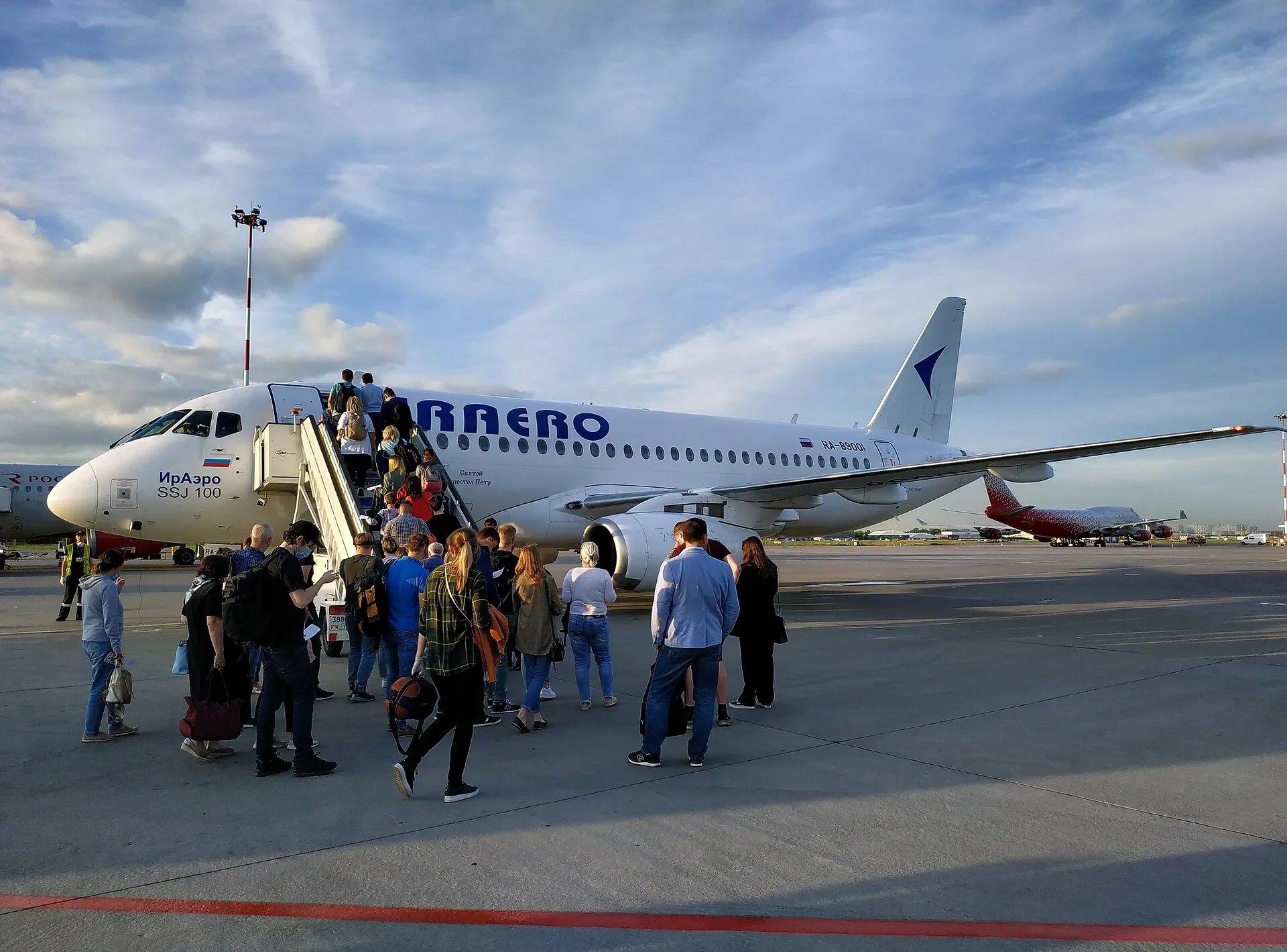Пассажирский самолёт — иллюстрация к материалу Superjet 100