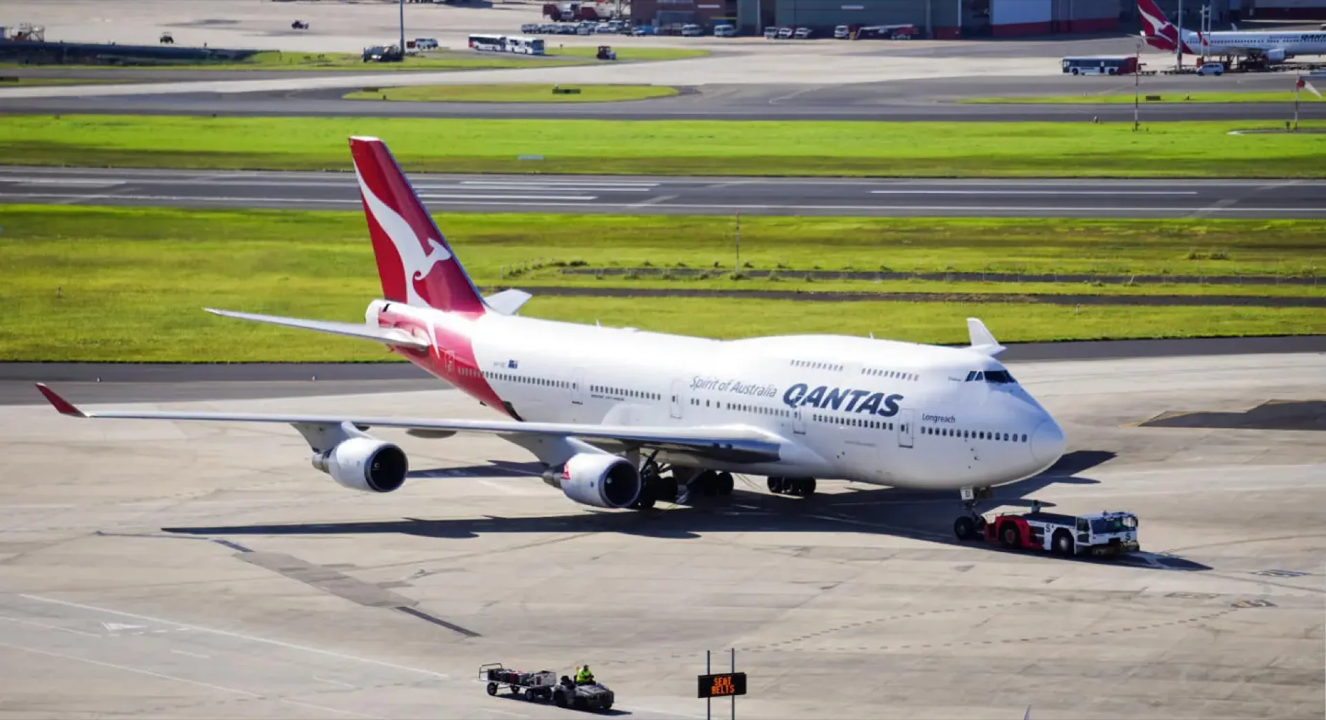 Learn how much fuel a 747 can hold