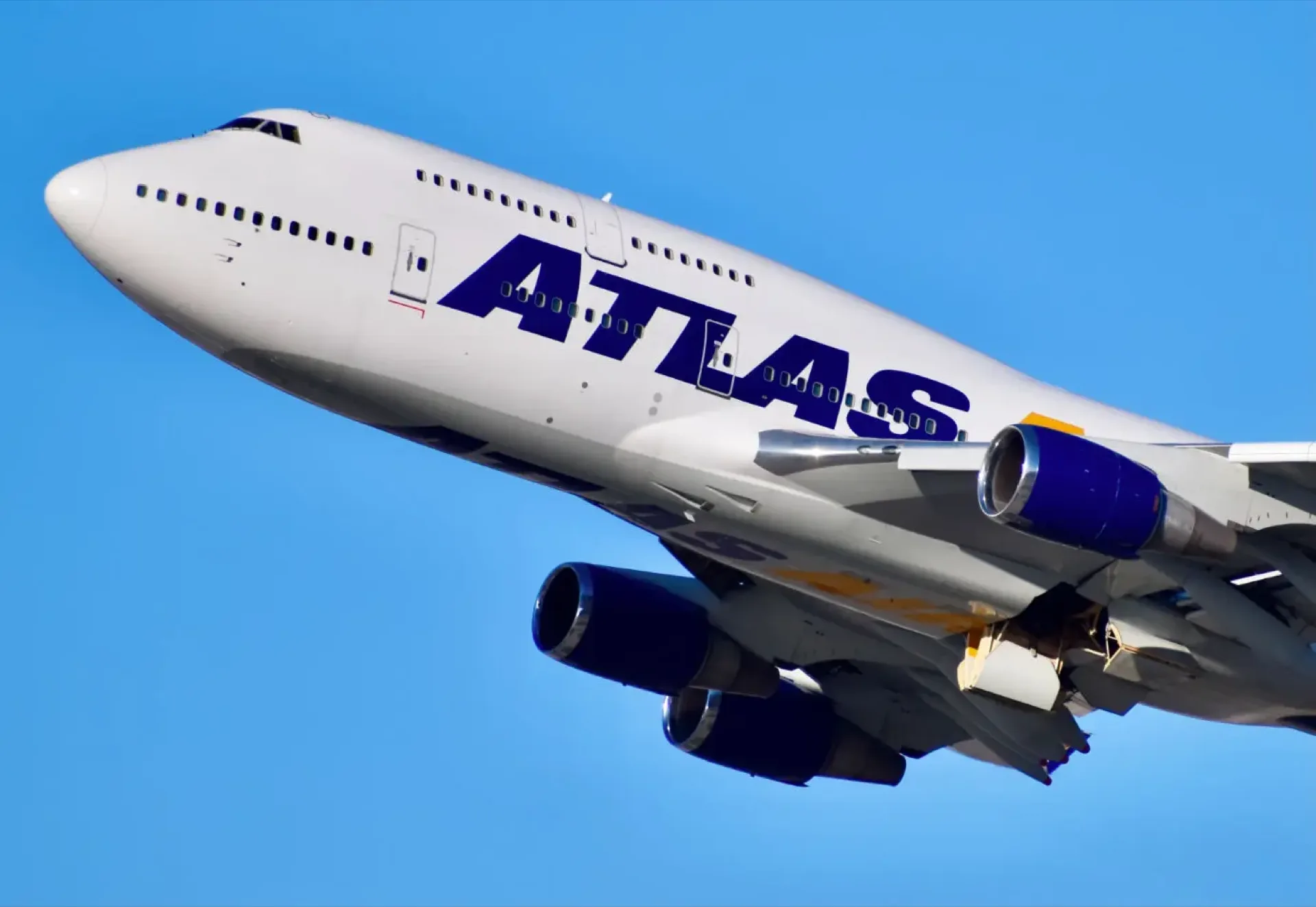 learn why boeing 747 retired