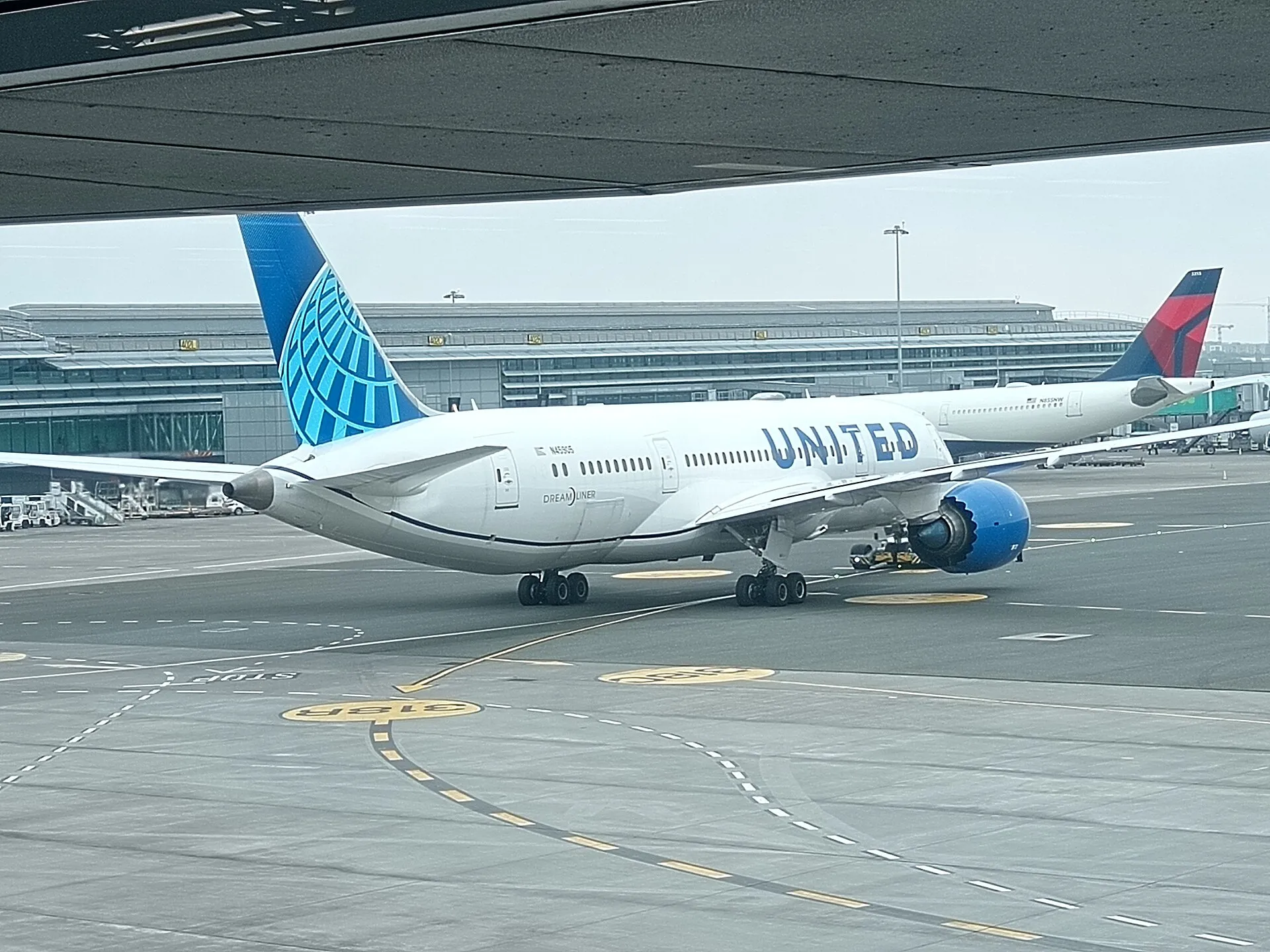 Иллюстрация к статье «Как устроены внутриазиатские рейсы United Airlines»