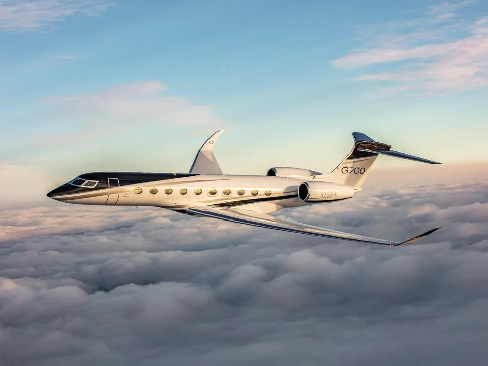 Gulfstream G700 в полёте