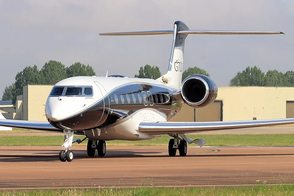 Gulfstream G700 — крупносалонный бизнес-джет