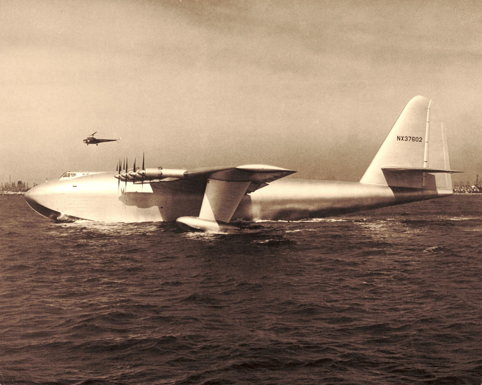 Hughes H-4 Hercules · архивное фото