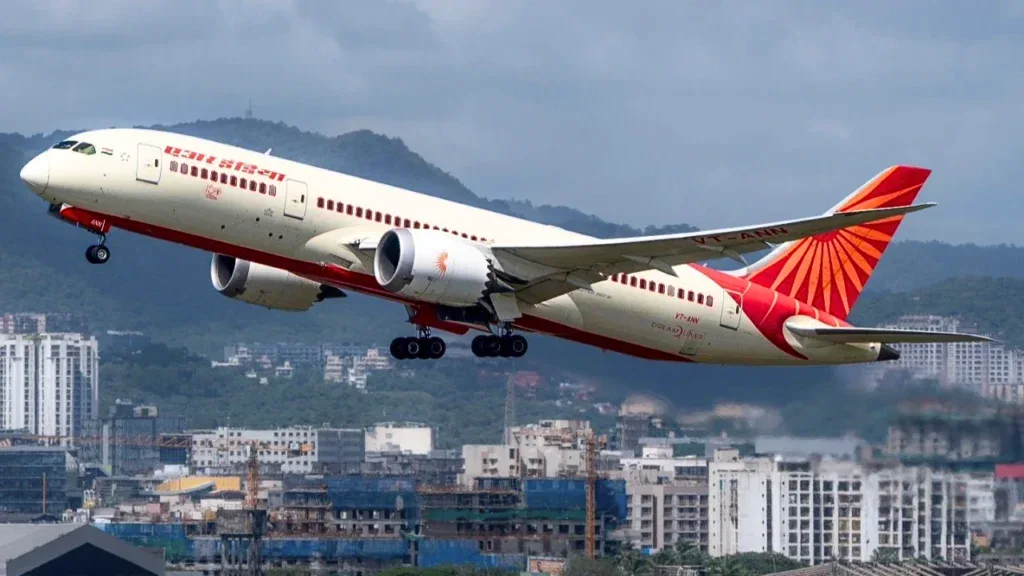 Air India приостановила рейсы из Амритсара в Лондон-Гатвик