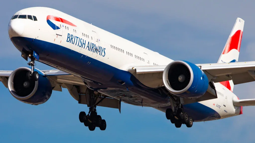 Boeing 777 British Airways вернулся в Хитроу после аварийного снижения