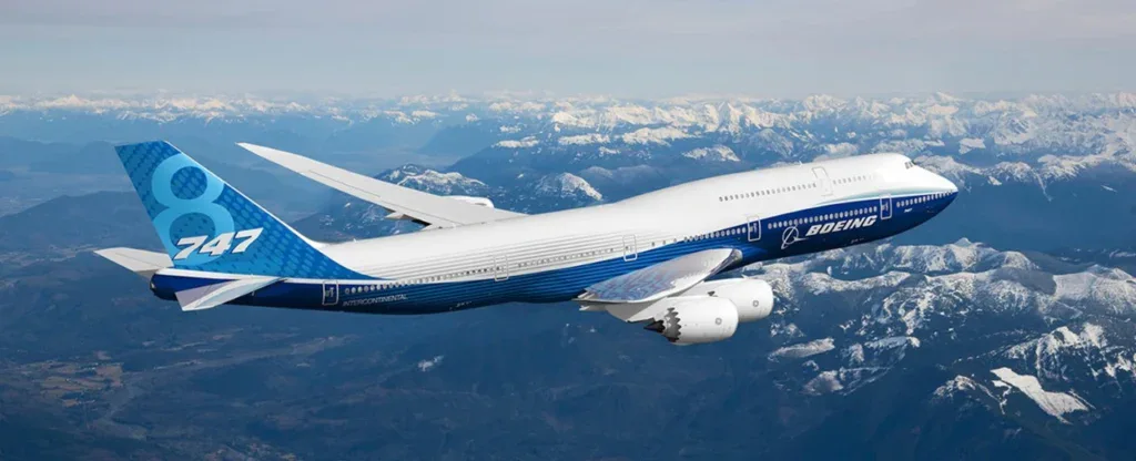 Временный президентский Boeing 747-8 проходит обновление интерьера