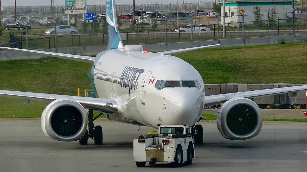 Зарплата пилотов WestJet в 2026 году: оценки по должностям и паркам