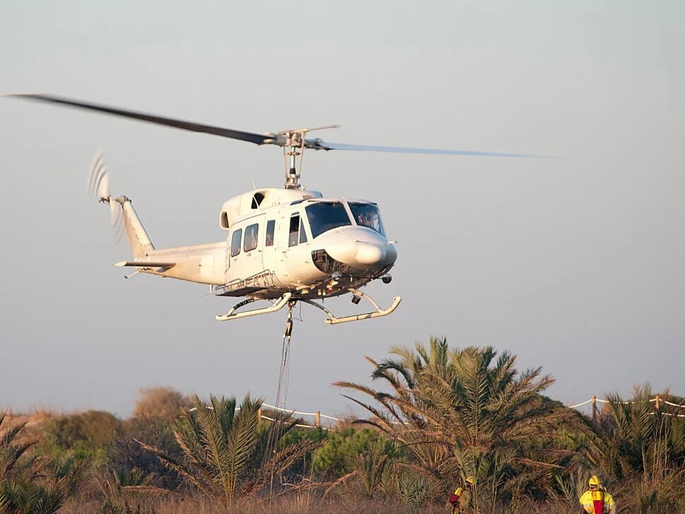 Bell 212: от перевозок к многоцелевой работе