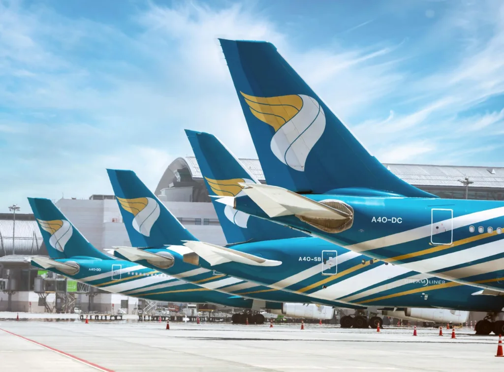 Зарплата бортпроводников Oman Air в 2026 году: выплаты и условия работы