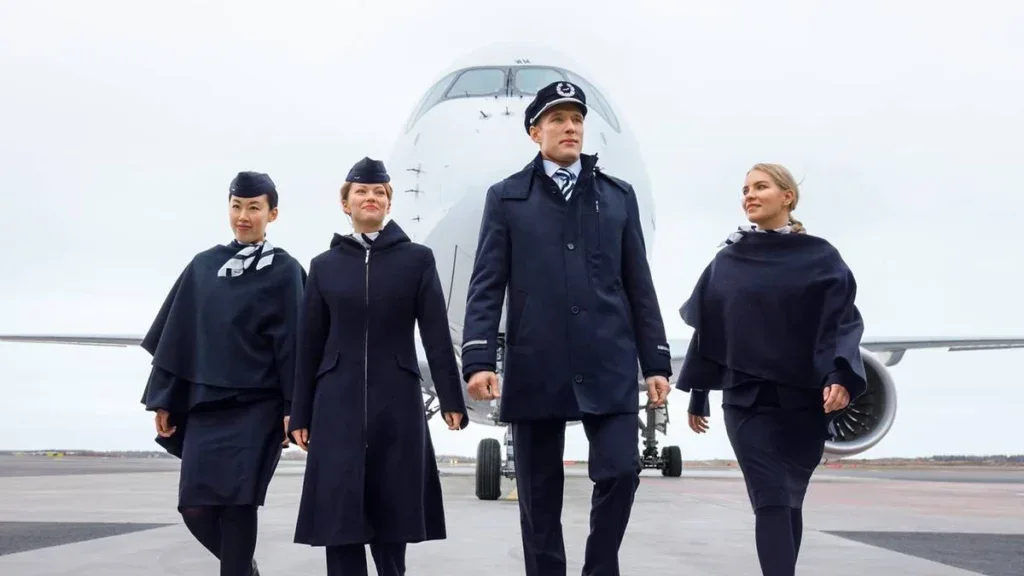 Зарплата бортпроводников Finnair в 2026 году: оклад, надбавки и обучение