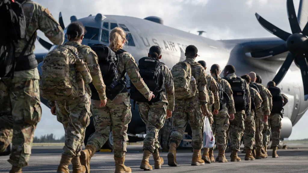 Зарплата военных пилотов США в 2026 году: оклад и надбавки