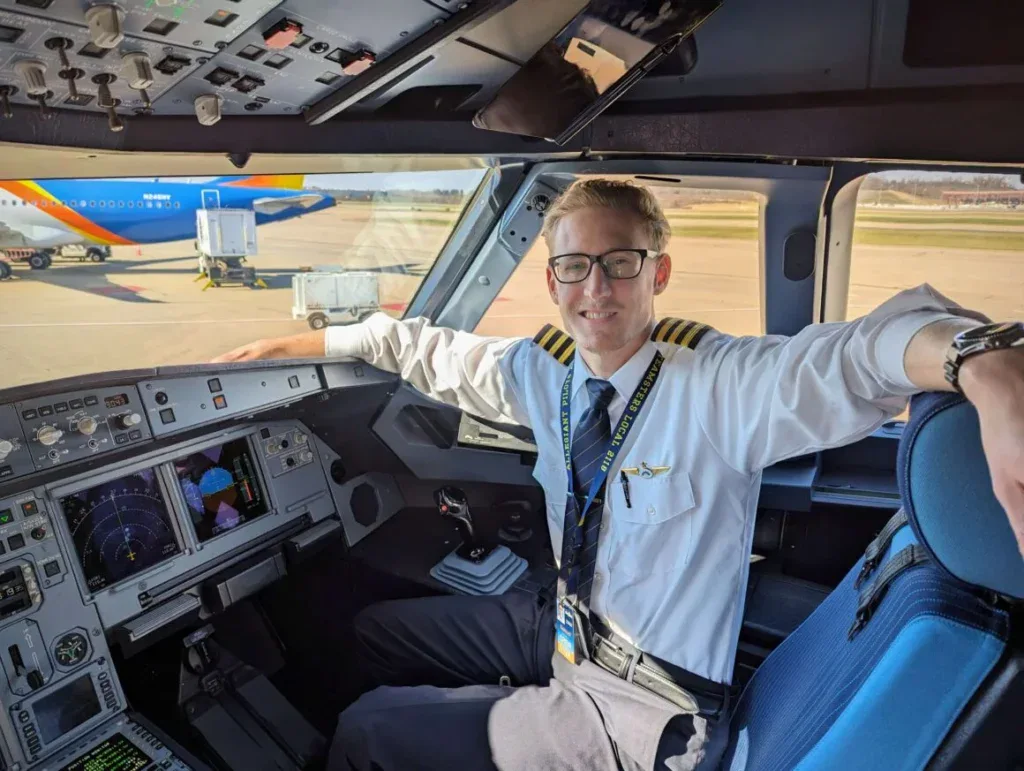 Зарплата пилотов Allegiant в 2026 году: новый договор и расчёт оплаты