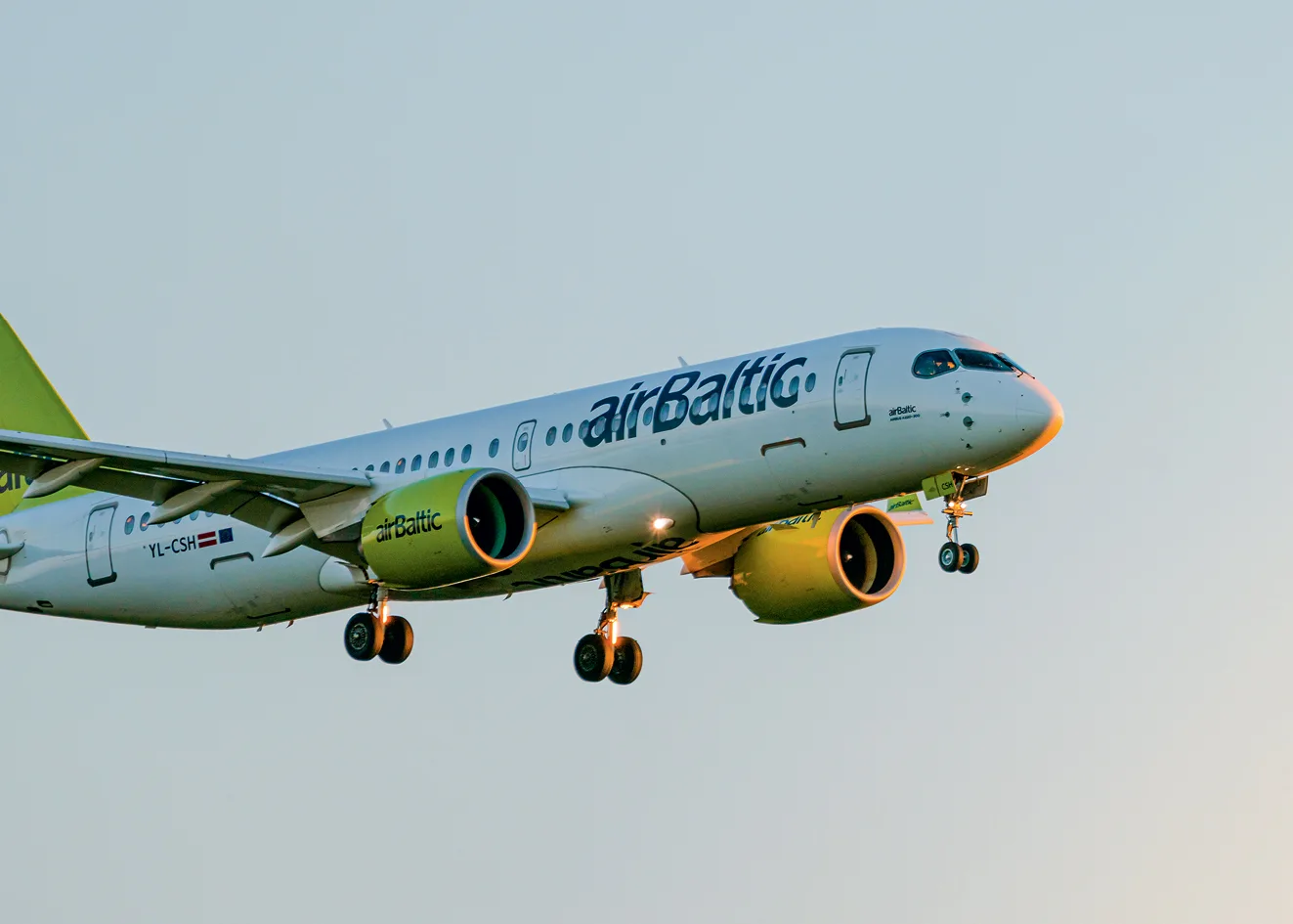 airBaltic обсуждает сокращение до 700 рабочих мест