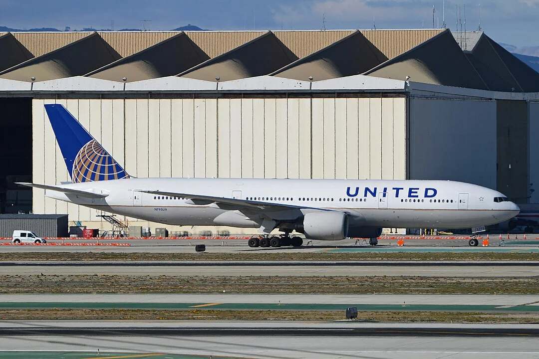 United отменила рейс Вашингтон — Рим после почти двенадцати часов ожидания