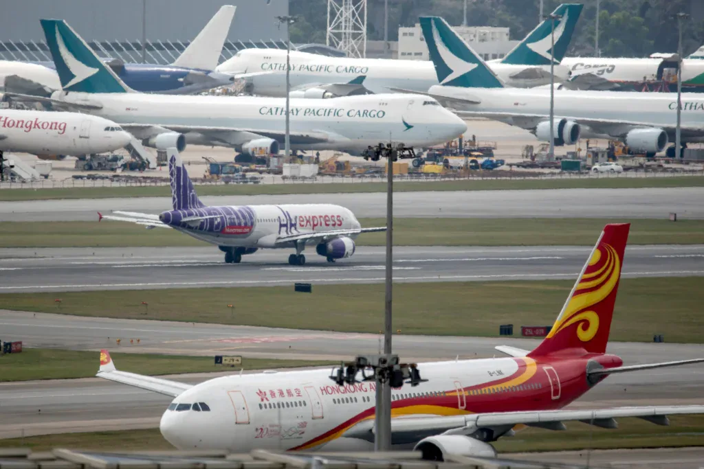 Зарплата президента Hong Kong Airlines: оценки доходов в 2026 году