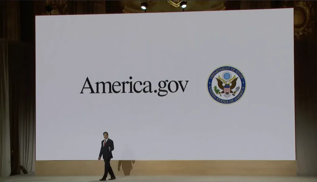 США планируют новый паспорт на 38 страниц и онлайн-подачу первых заявлений