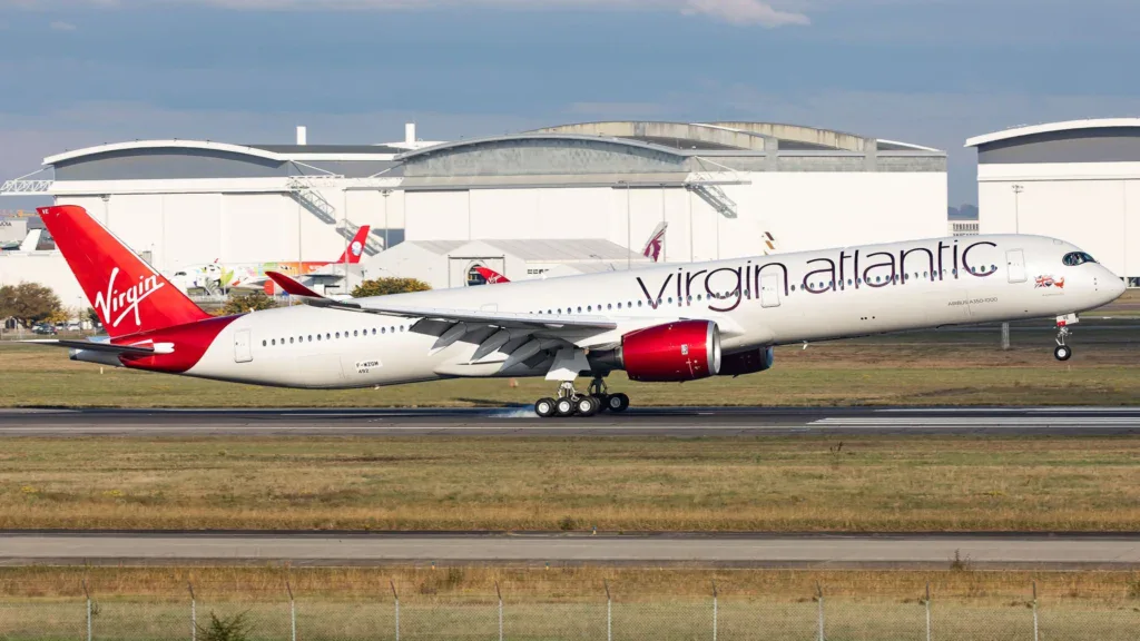 Virgin Atlantic доставила Indianapolis Colts в Лондон на Airbus A350