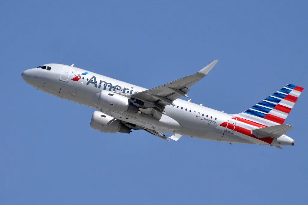 Задержка American Airlines на Мауи вызвала вопросы об усталости экипажа