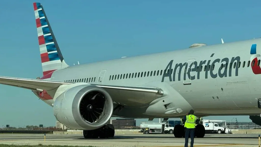 Зарплата авиамехаников и инженеров American Airlines в 2026 году