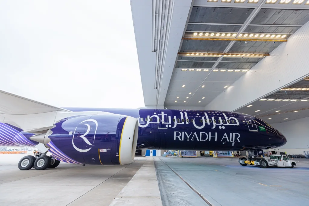 Riyadh Air показала первый Boeing 787-9 в ливрее индиго
