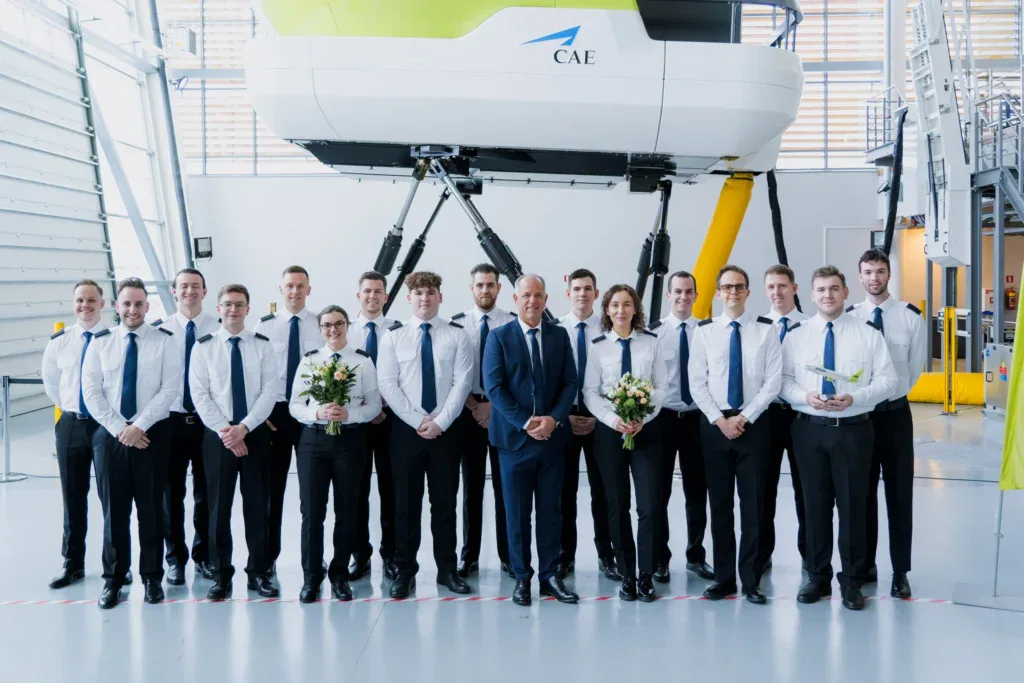 Зарплата пилотов airBaltic в 2026 году: оклад, графики и Airbus A220