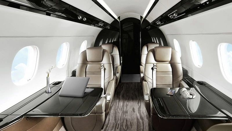 Пассажирский салон Embraer Praetor 500